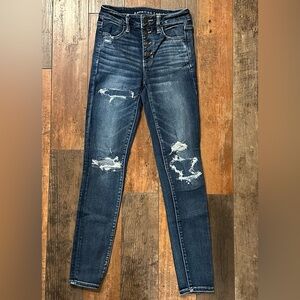 American Eagle Women’s Distressed Button Fly Hi-Rise Jegging. Size 4R.